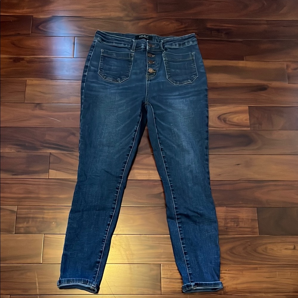 Button up skinny fit